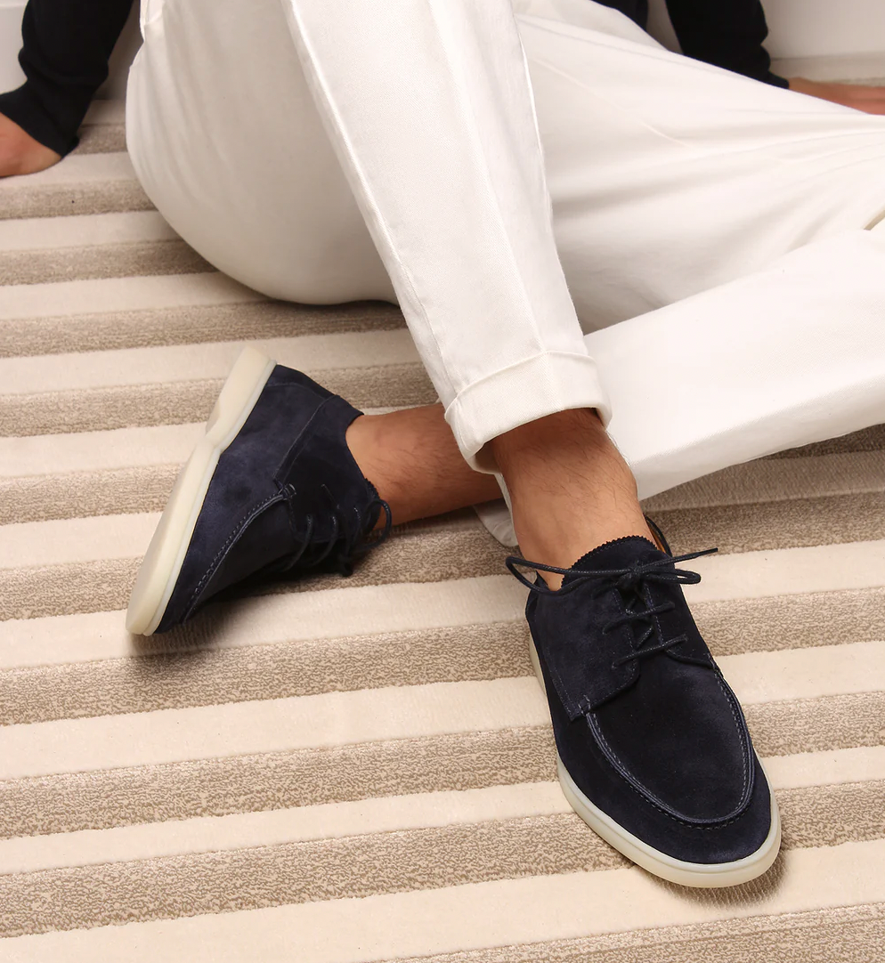 Roel suède loafers voor heren, marineblauw, vooraanzicht op een effen achtergrond, elegant en comfortabel.