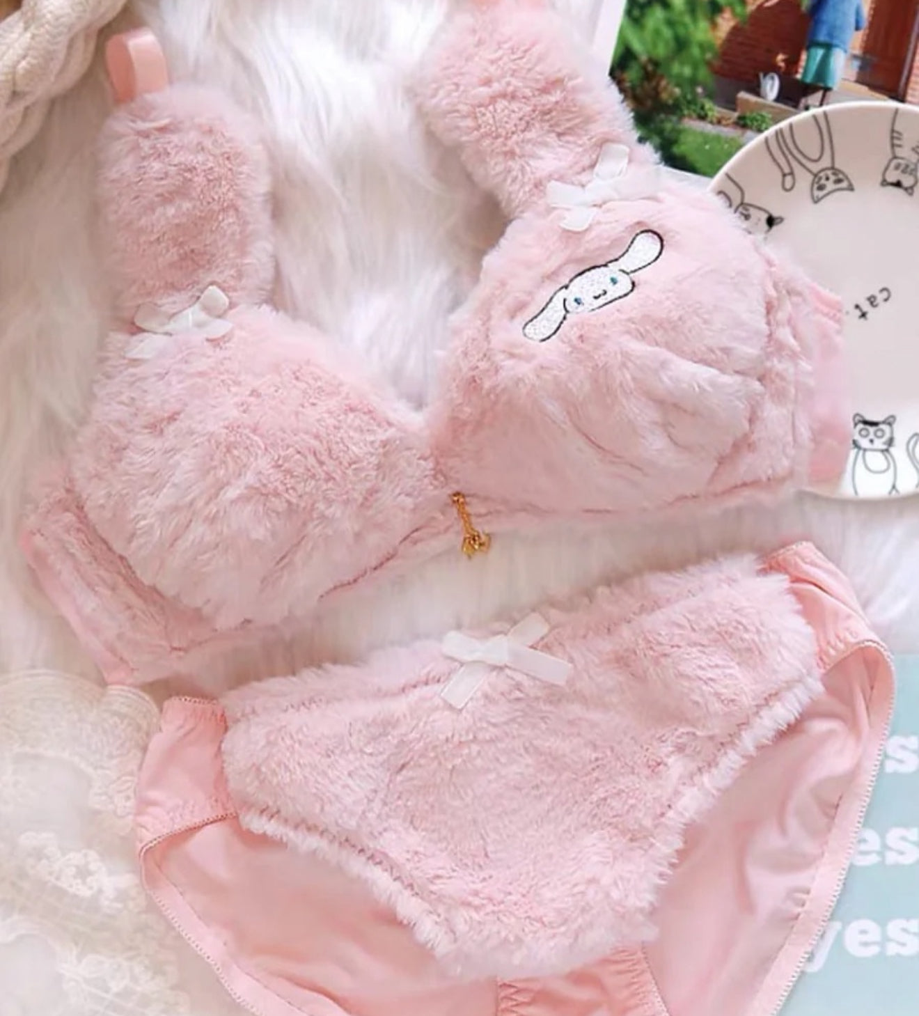 Schattige teddybeer lingerie set van zacht pluche – sexy en cozy kawaii ondergoed met beervormige cups