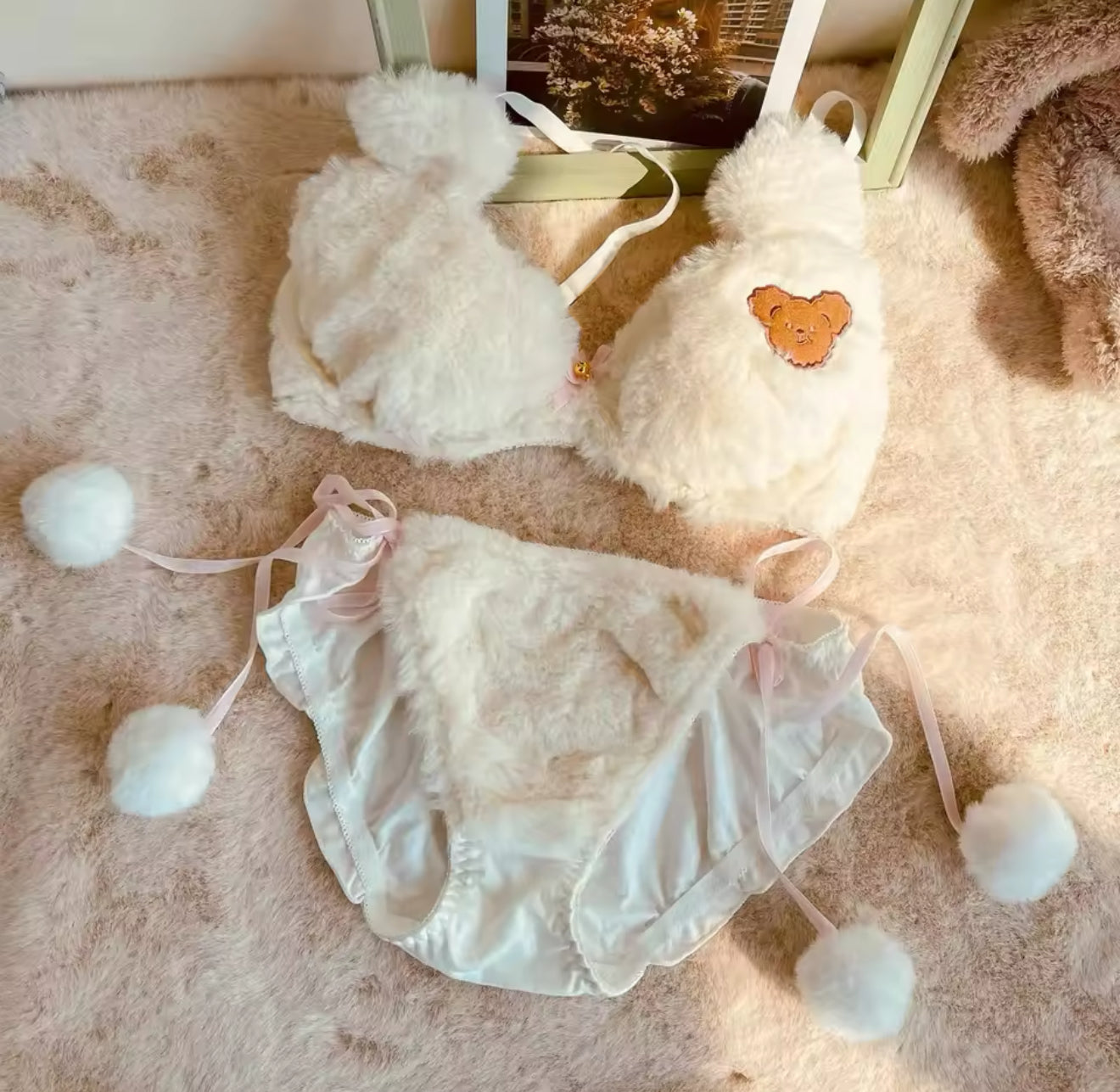 Schattige teddybeer lingerie set van zacht pluche – sexy en cozy kawaii ondergoed met beervormige cups