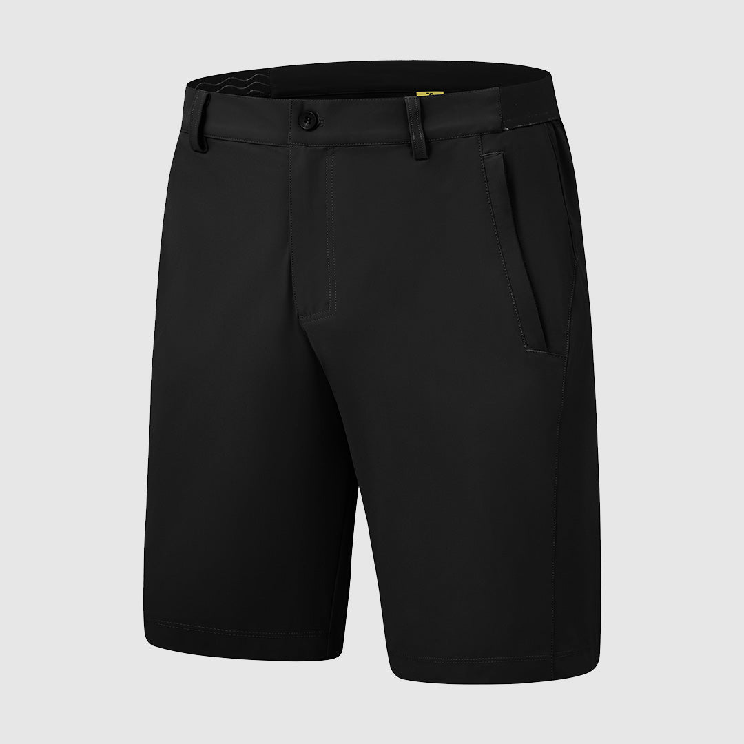 Close-up van de bruine shorts, waarbij de duurzaamheid van de stof en de verfijnde stiksels worden getoond.