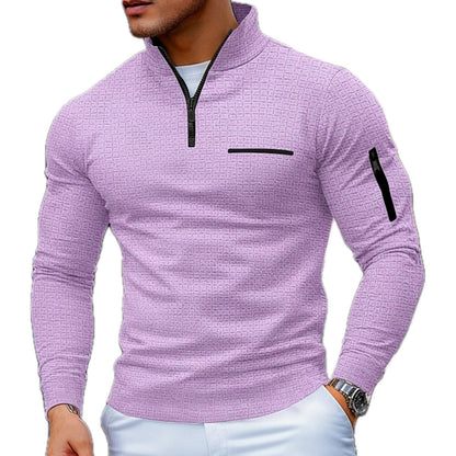 Detailopname van de unieke textuur en de quarter-zip halslijn van de stijlvolle sweater.