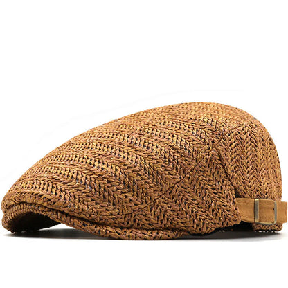 Zijaanzicht van de Silas flatcap in natuurwit, met het subtiele visgraatpatroon duidelijk zichtbaar en de verstelbare riem.