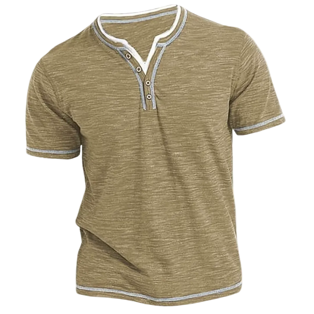 Detailopname van de stof van het Finn T-shirt, waarbij de ademende kwaliteit en de fijne weefstructuur te zien zijn.