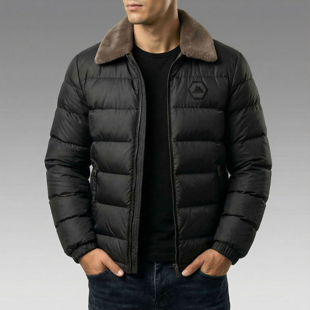 Detail van de pluche fleece kraag van de Ralf jas, met nadruk op het comfort.