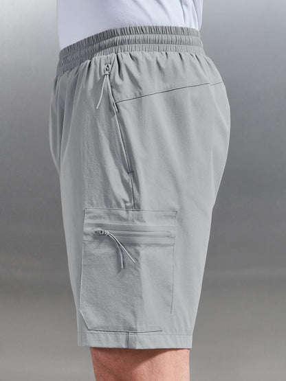 Achterkant van de Sander heren cargoshorts, met nadruk op de gestikte zoom en de strakke afwerking voor een moderne look.
