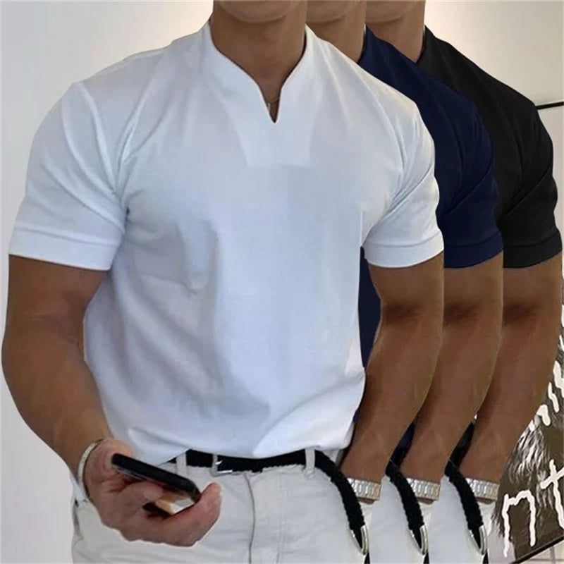 Een man combineert het Thymen Heren T-shirt met een casual blazer voor een smart-casual look.